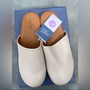 Universal Thread Goods Co. Cream Magnolia Heels/Wedges 6.5 Womens